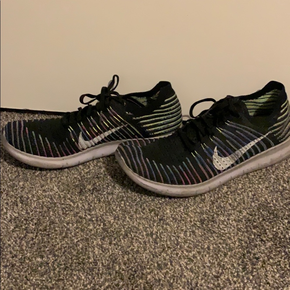 Women’s Running Shoe